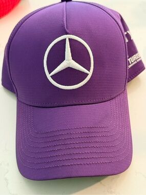 Mercedes AMG Petronas F1 team baseball hat. OS.